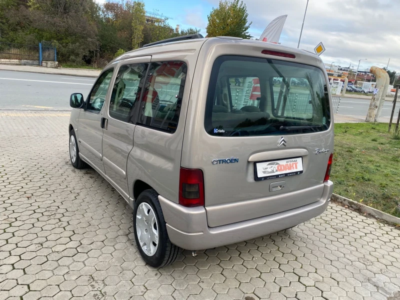 Citroen Berlingo 1.6i/MULTISPASE/PANORAMA, снимка 6 - Автомобили и джипове - 52208420