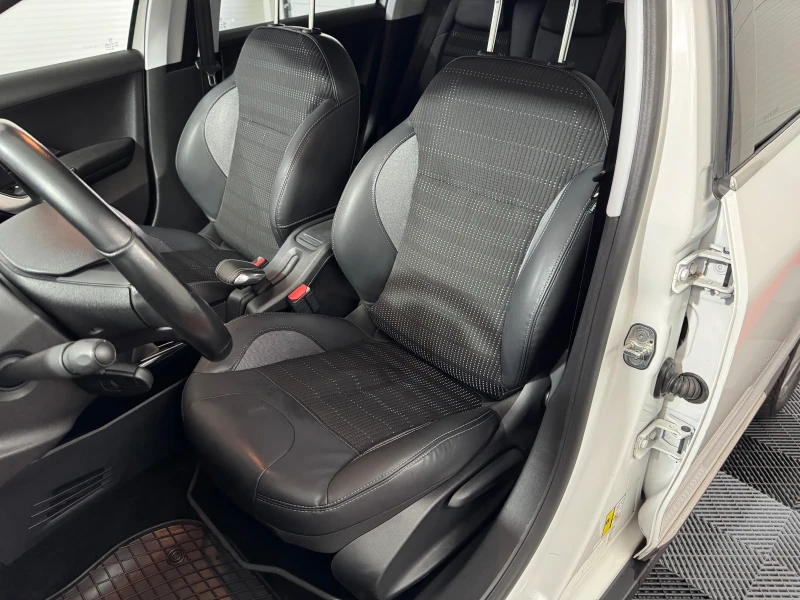 Peugeot 2008 1.6 BlueHDI - ALLURE - EURO 6B - 166.000 km!, снимка 14 - Автомобили и джипове - 52381472