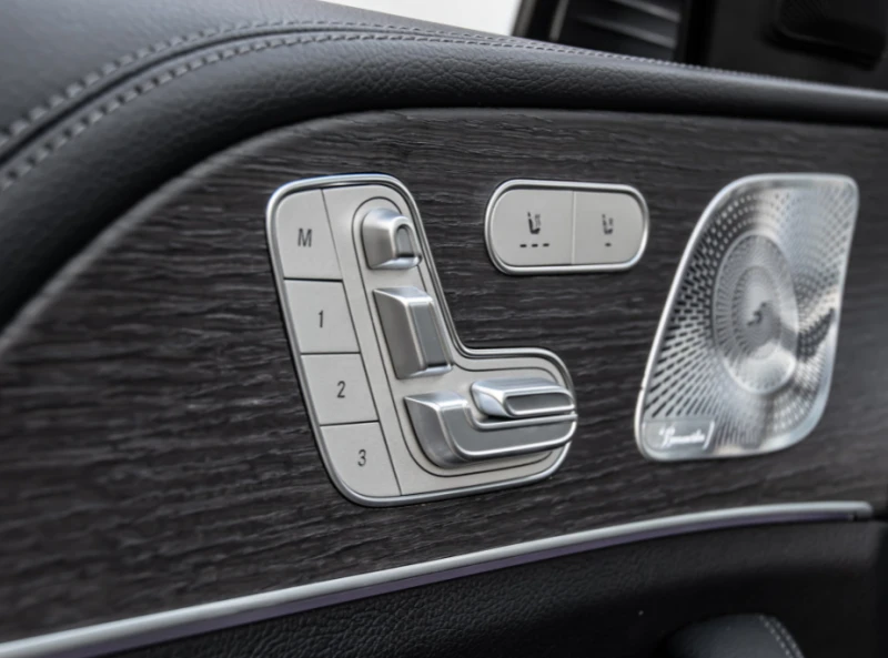 Mercedes-Benz GLE 450 | AMG| 7 PASS| TECH| NAV| PANOROOF| HEATEDSEATS| V, снимка 13 - Автомобили и джипове - 53304952