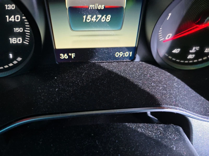Mercedes-Benz C 300 4MATIC, снимка 12 - Автомобили и джипове - 53327625