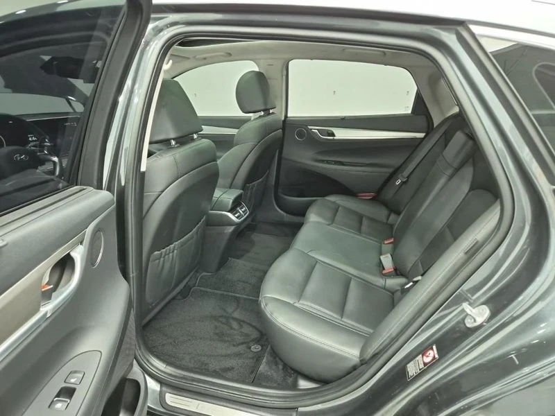 Hyundai Grandeur 2.4 Automatic, снимка 12 - Автомобили и джипове - 55891727