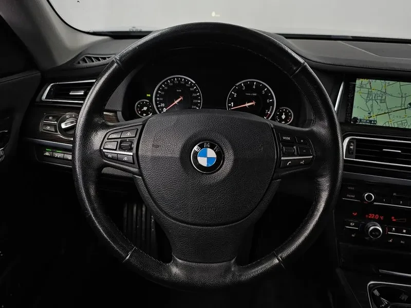BMW 740 Li - САМО 30% АВАНС, снимка 13 - Автомобили и джипове - 56028010