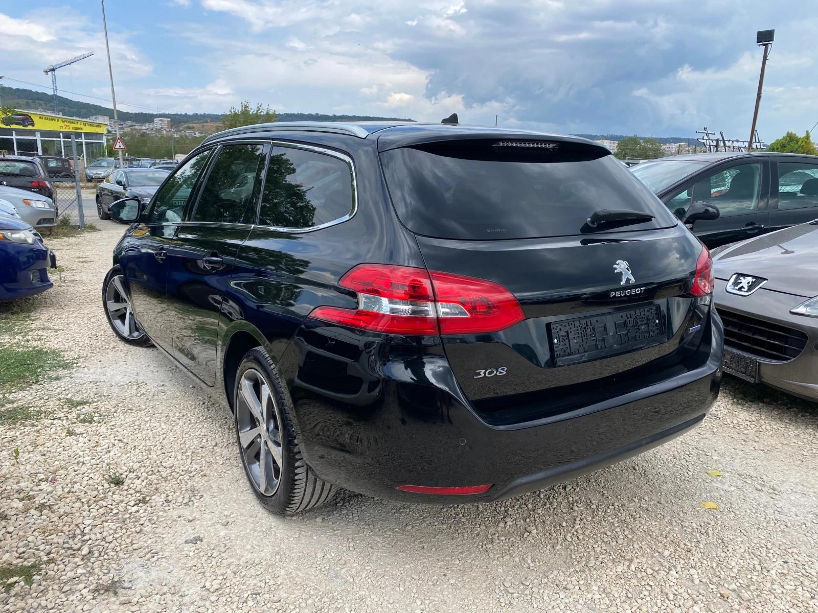 Peugeot 308 1.6BlueHDI 120кс АВТОМАТИК - изображение 4