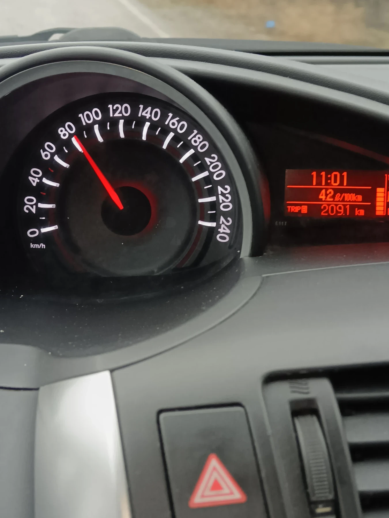 Toyota Verso 2000 D4D 126k.c 6+ 1 | Mobile.bg � ����������� 12