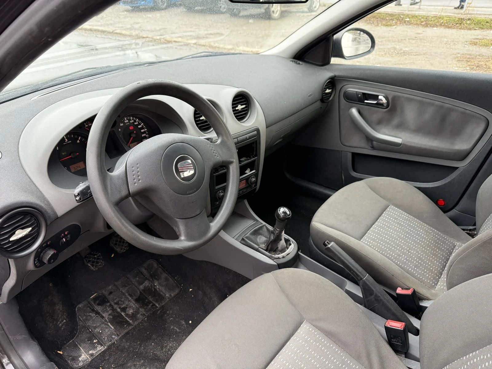 Seat Ibiza 1, 400 TDI EURO4 - изображение 6