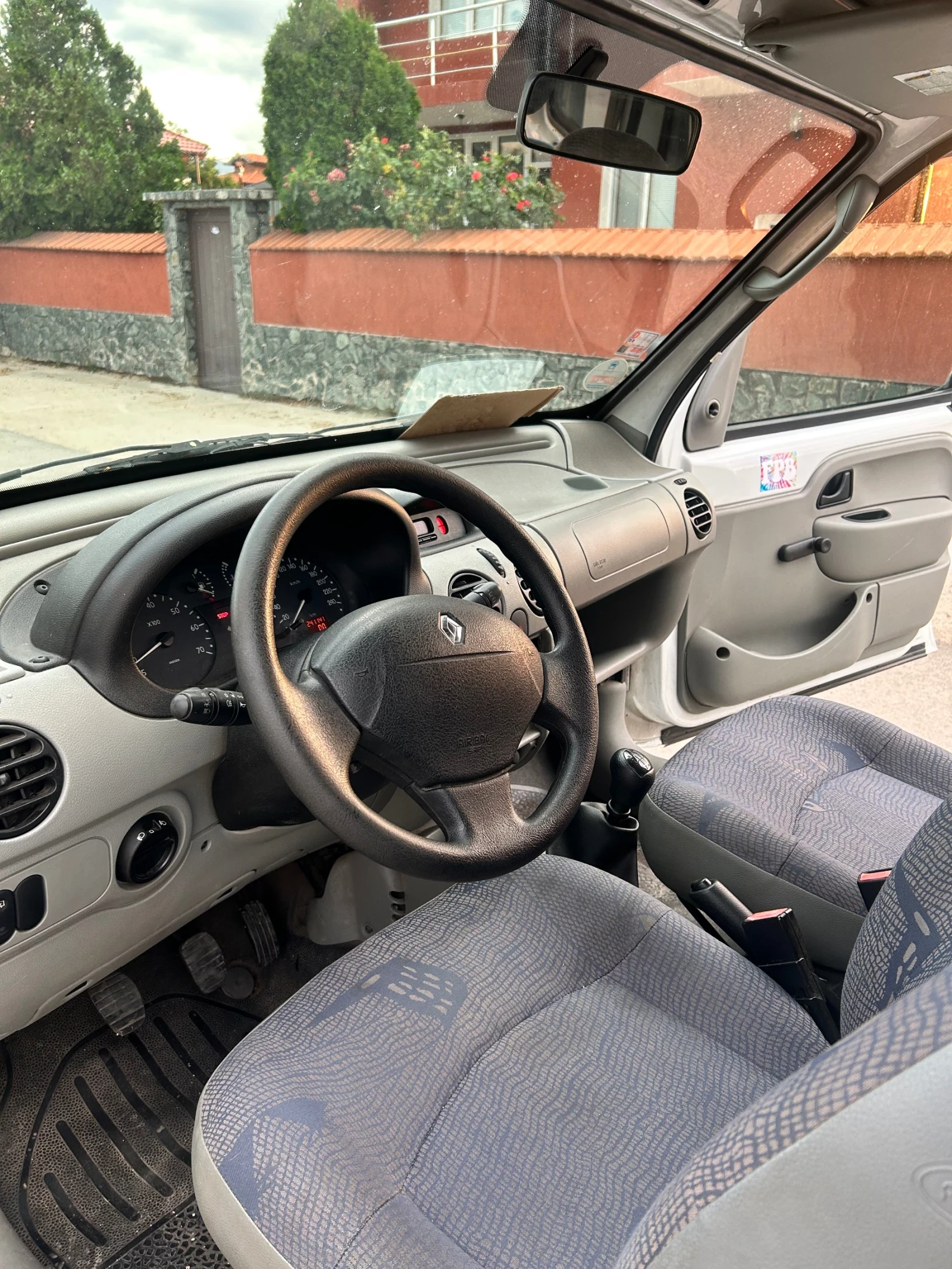 Renault Kangoo  - изображение 7