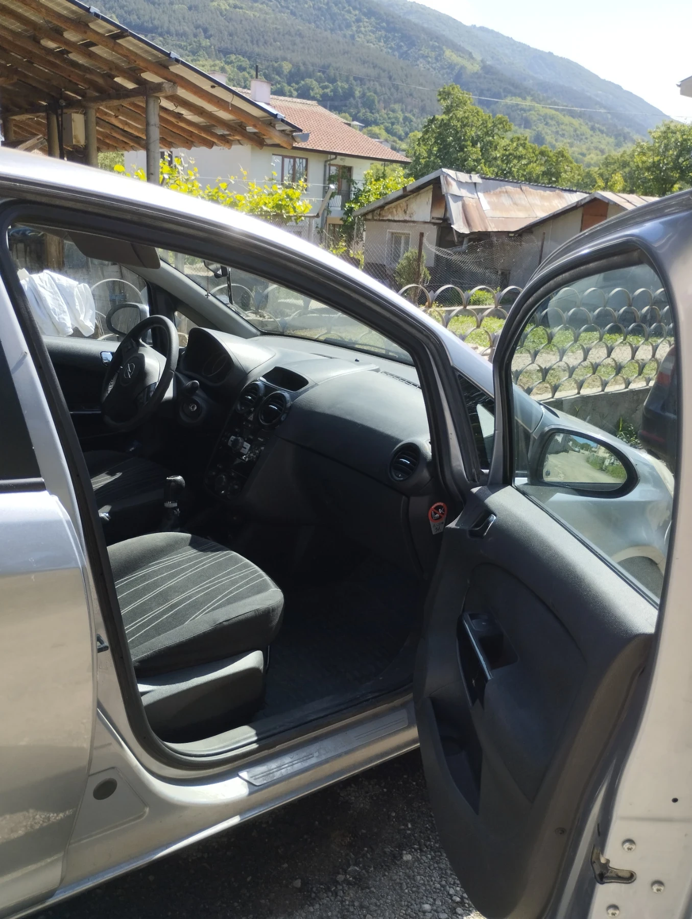 Opel Corsa 1.3 75 к.с - изображение 3