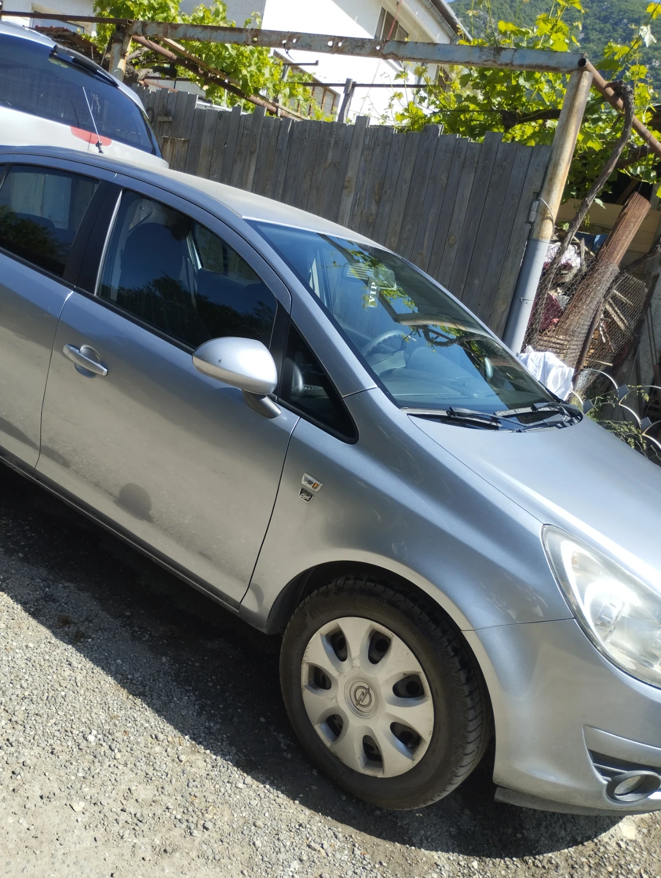Opel Corsa 1.3 75 к.с - изображение 2