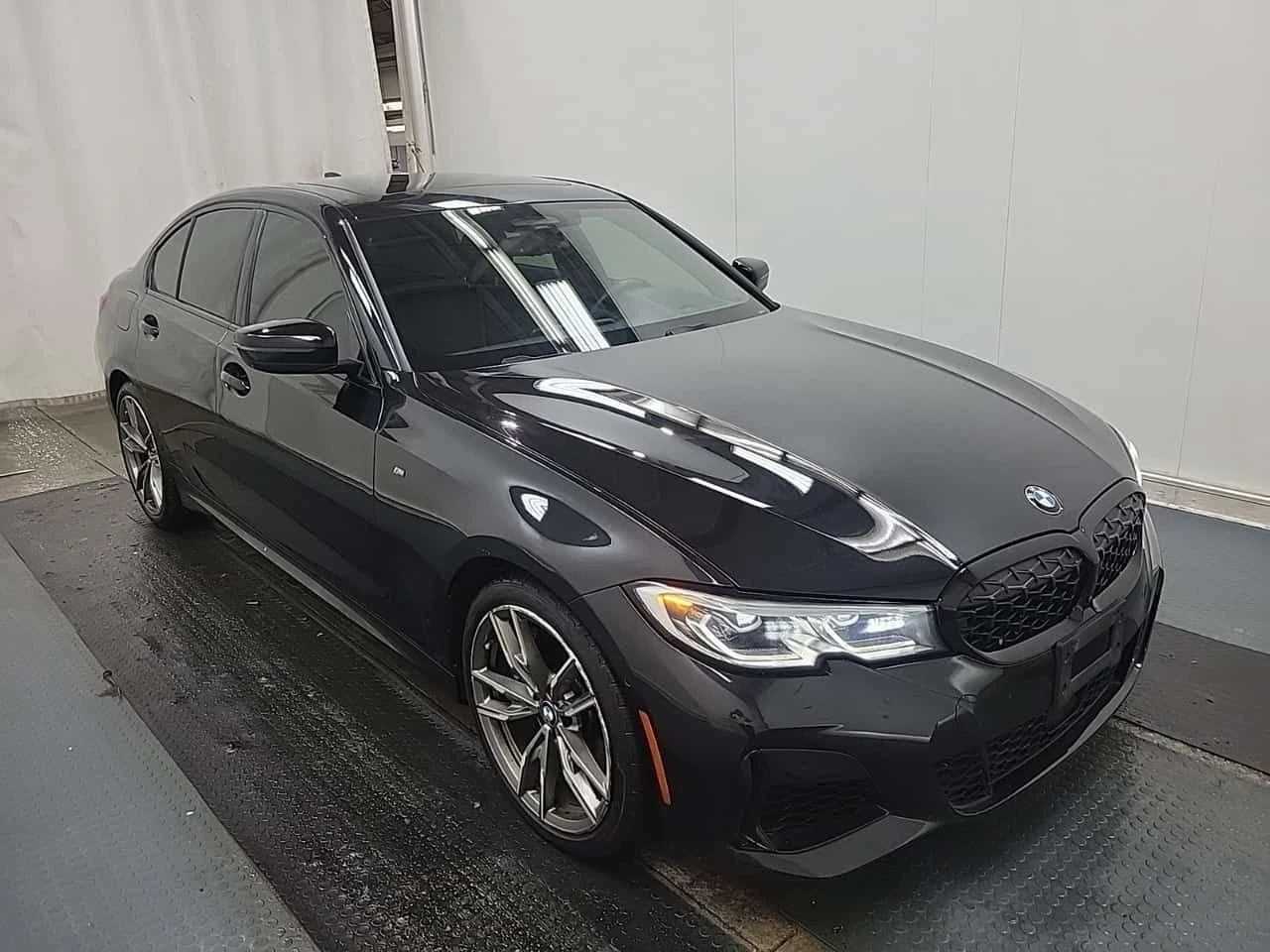 BMW 340 xDrive | LASER | HUD | PANO | 360 | H/K | , снимка 2 - Автомобили и джипове - 53818091