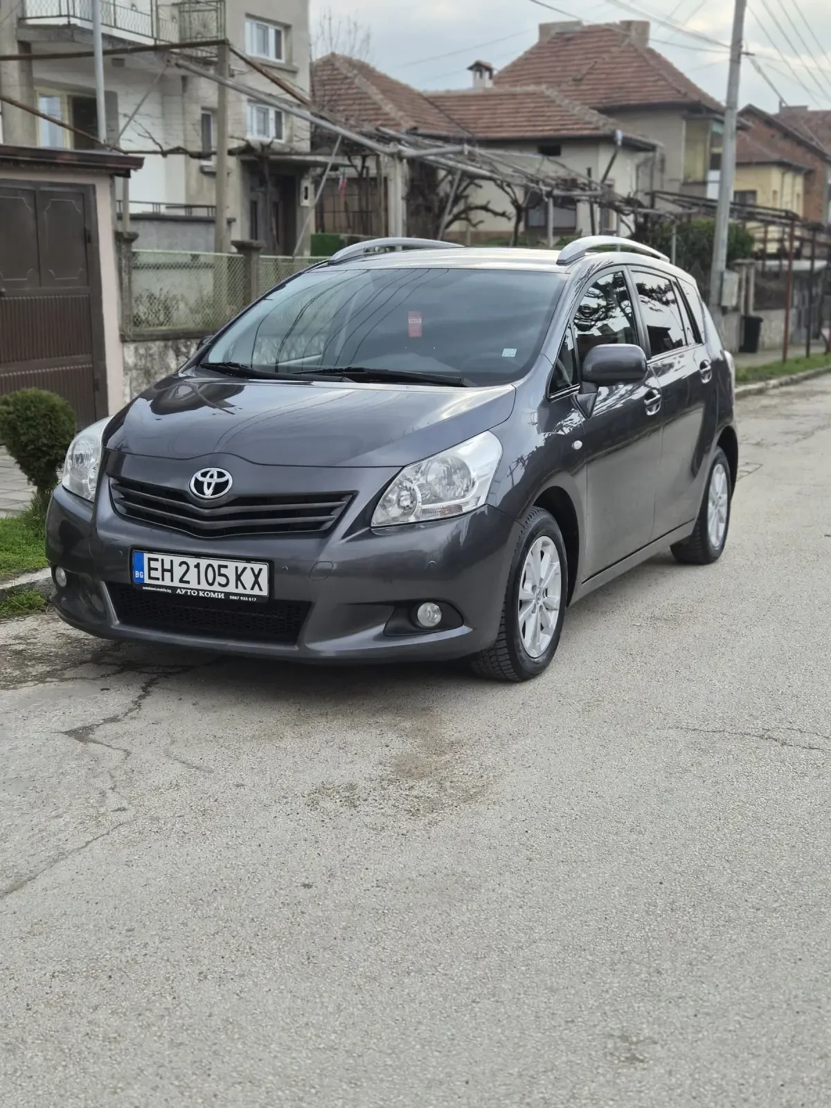 Toyota Verso ШВЕЙЦАРИЯ!!!, снимка 4 - Автомобили и джипове - 53989411
