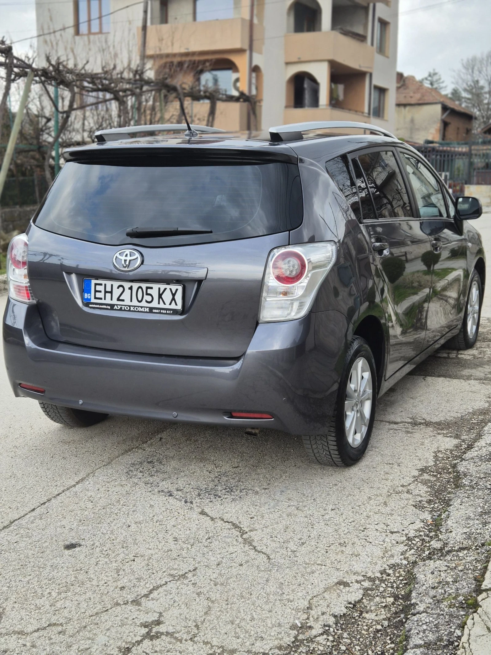 Toyota Verso ШВЕЙЦАРИЯ!!!, снимка 5 - Автомобили и джипове - 53989411