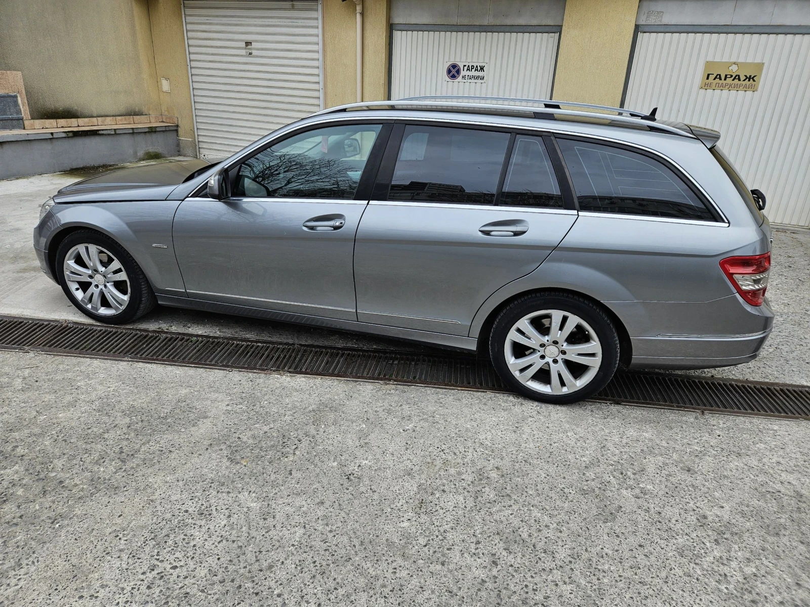Mercedes-Benz C 220 2.2, снимка 5 - Автомобили и джипове - 54946607