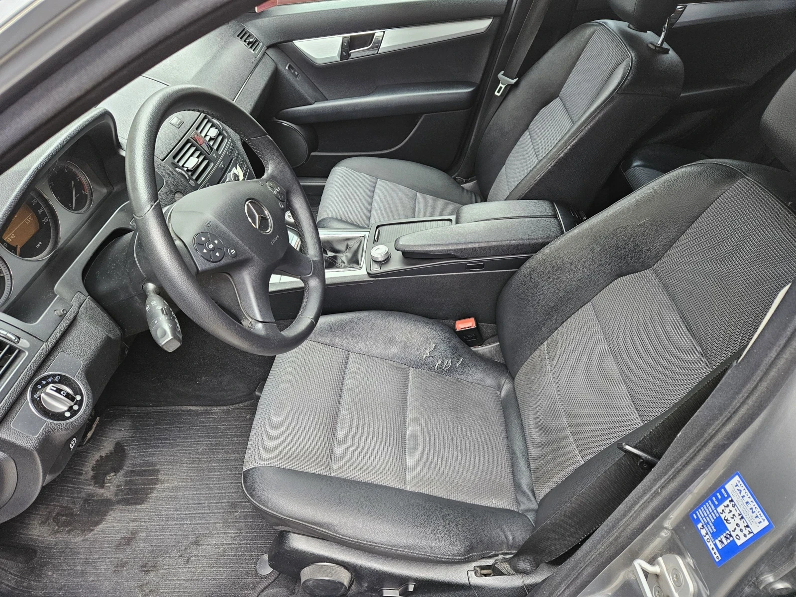 Mercedes-Benz C 220 2.2, снимка 8 - Автомобили и джипове - 54946607