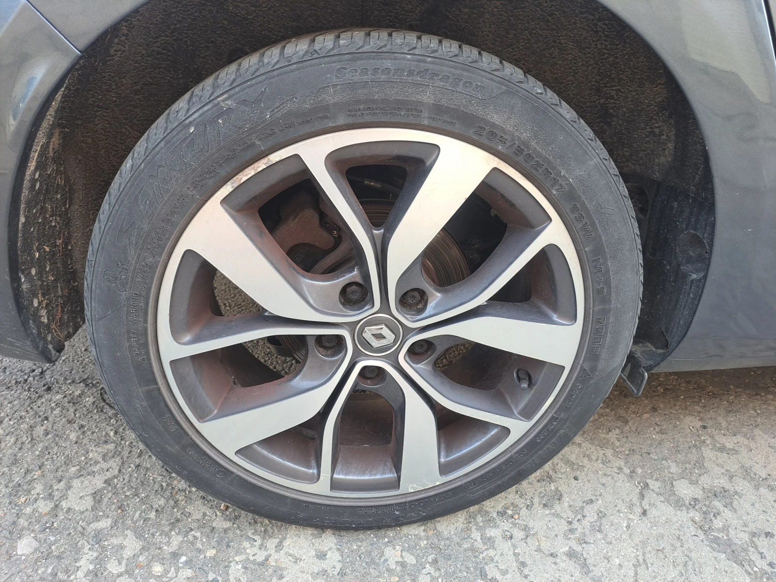 Renault Megane 1.5TDI BOSE КОЖА АВТОМАТ, снимка 8 - Автомобили и джипове - 55084543