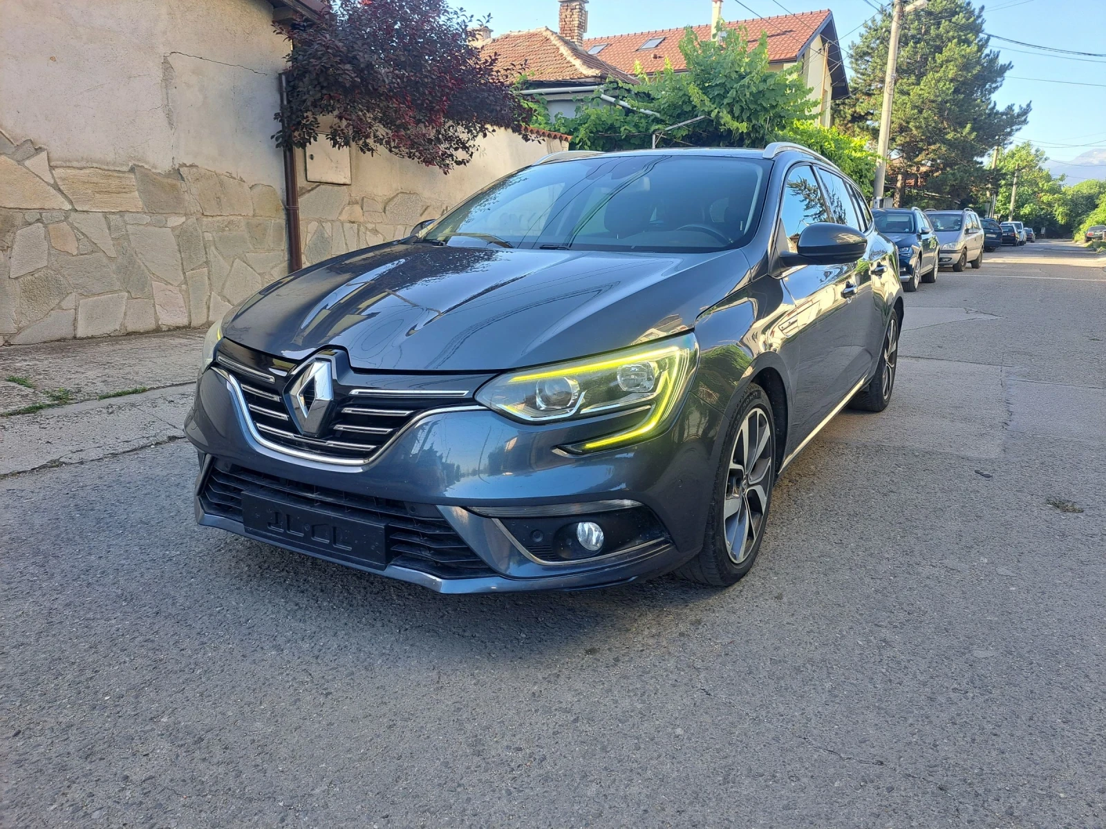 Renault Megane 1.5TDI BOSE КОЖА АВТОМАТ, снимка 5 - Автомобили и джипове - 55084543