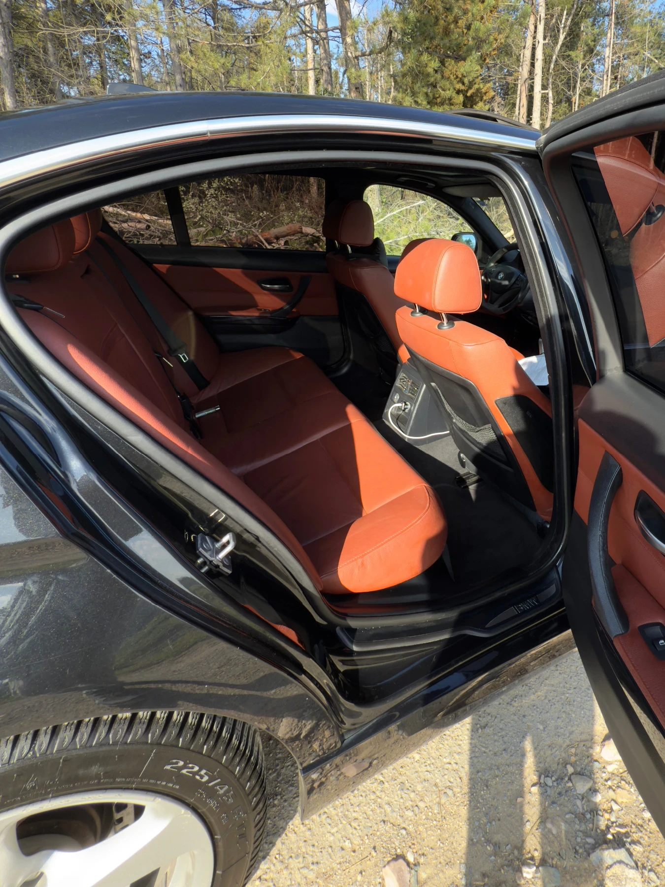 BMW 330 ФУЛ ЕКСТРИ!, снимка 11 - Автомобили и джипове - 55625457