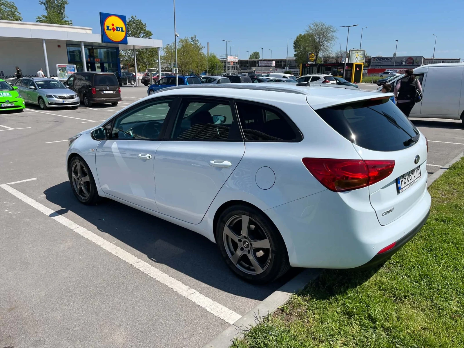 Kia Ceed, снимка 2 - Автомобили и джипове - 55728850