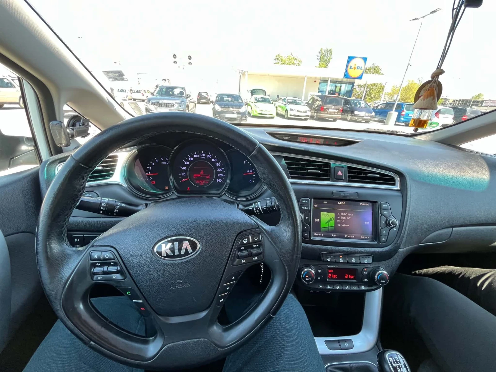 Kia Ceed, снимка 10 - Автомобили и джипове - 55728850