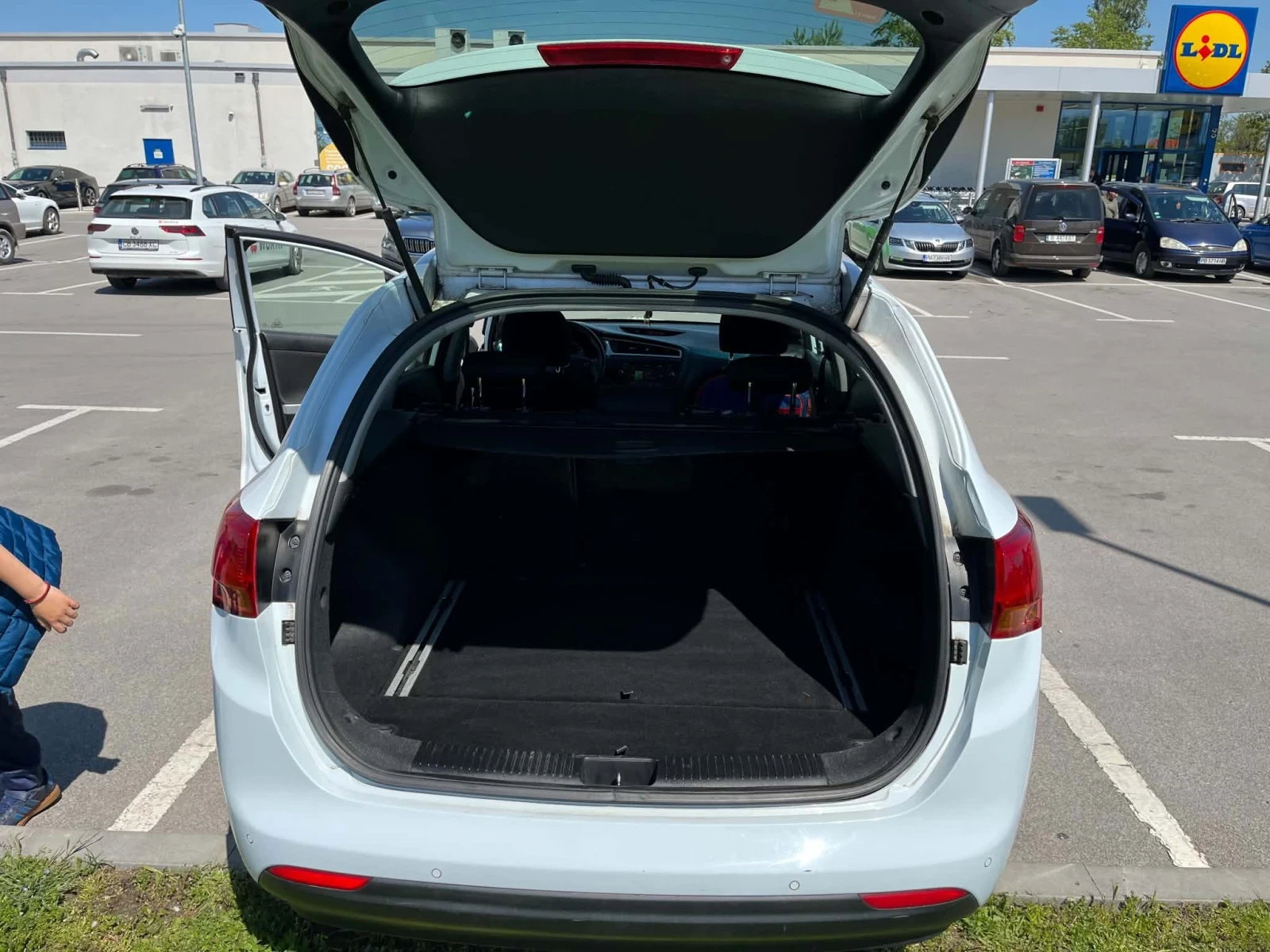 Kia Ceed, снимка 6 - Автомобили и джипове - 55728850