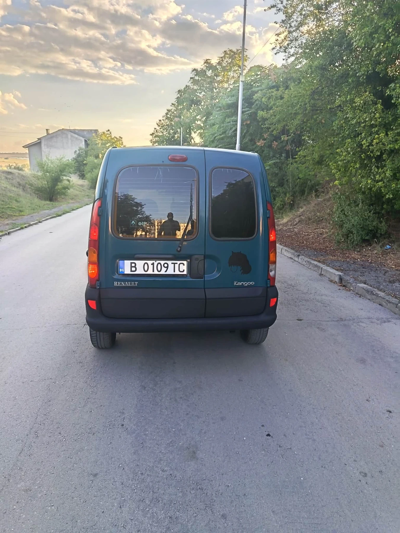 Renault Kangoo 1.6 газ/бензин, снимка 5 - Автомобили и джипове - 56125265