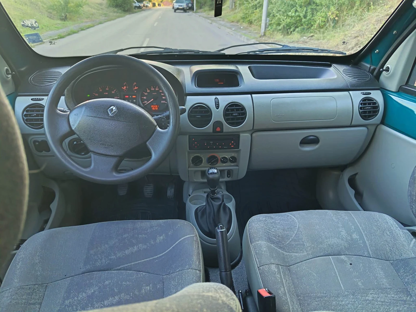 Renault Kangoo 1.6 газ/бензин, снимка 11 - Автомобили и джипове - 56125265