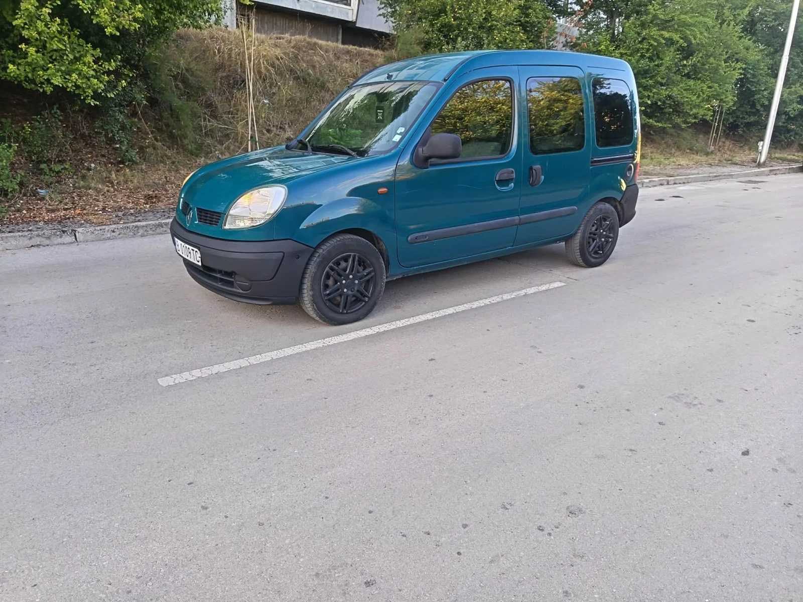 Renault Kangoo 1.6 газ/бензин, снимка 2 - Автомобили и джипове - 56125265
