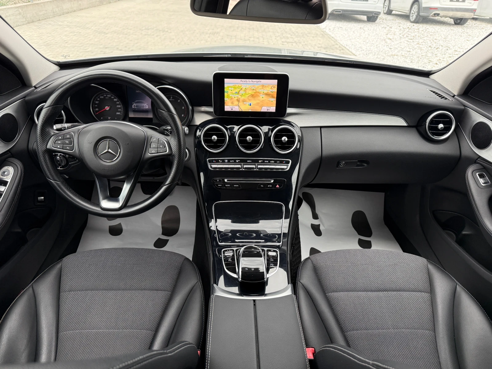 Mercedes-Benz C 220, снимка 15 - Автомобили и джипове - 56165398