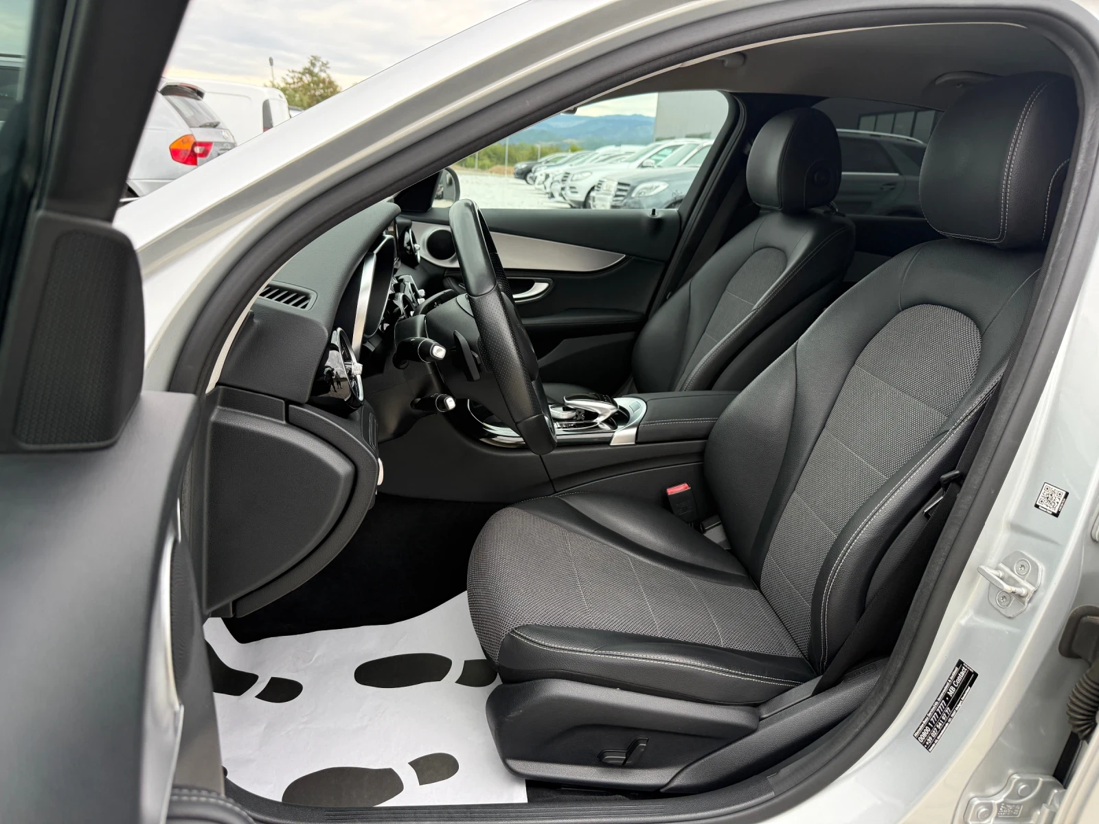 Mercedes-Benz C 220, снимка 11 - Автомобили и джипове - 56165398