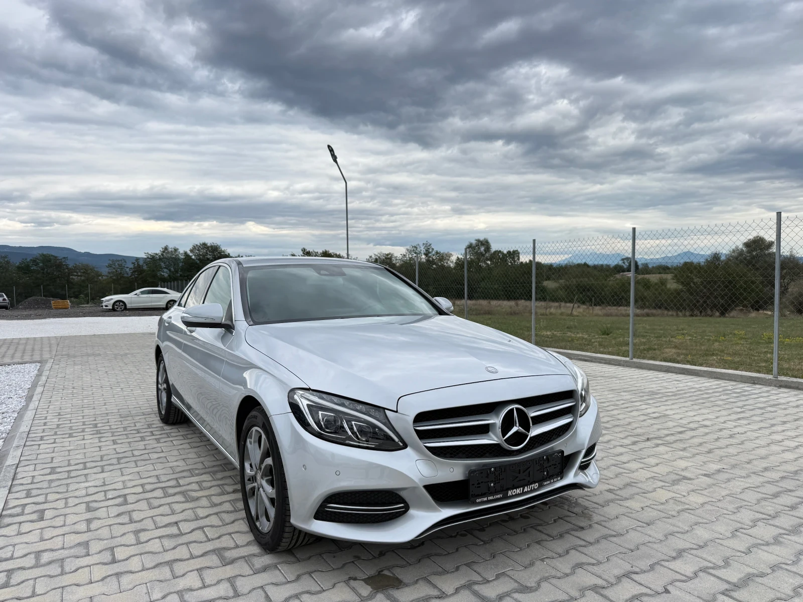 Mercedes-Benz C 220, снимка 8 - Автомобили и джипове - 56165398