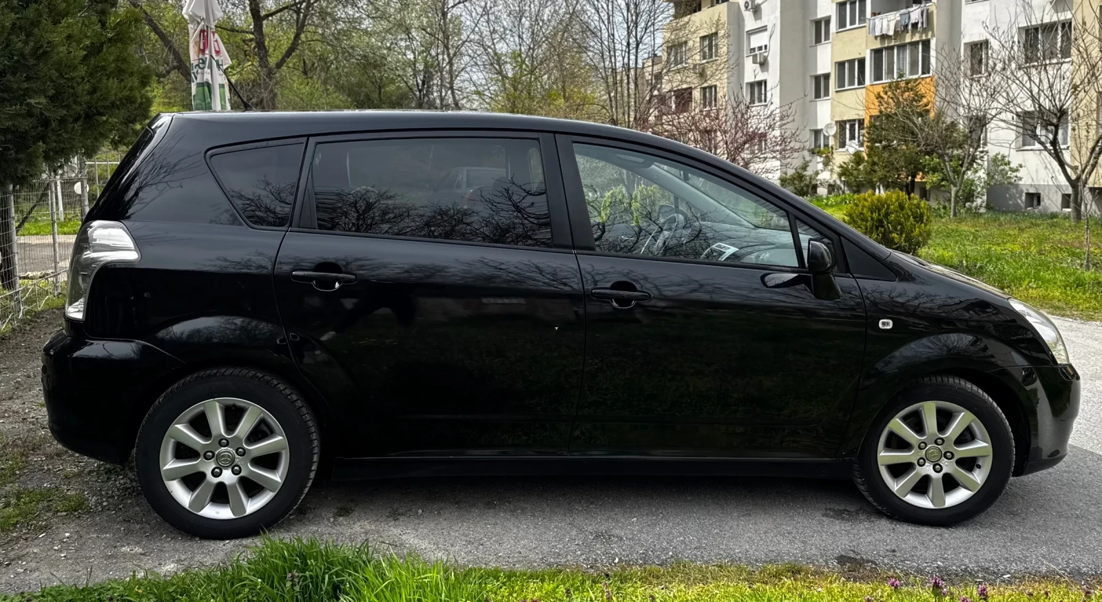Toyota Corolla verso 2.2 D-4D 136 �.�. | Mobile.bg � ����������� 3