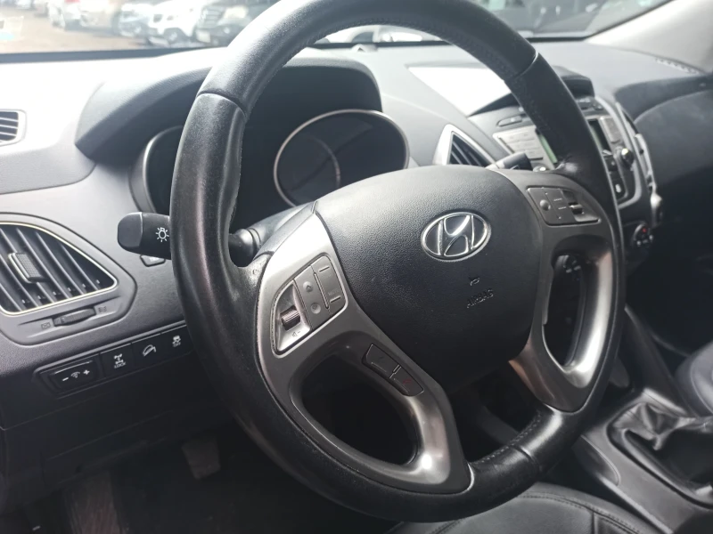 Hyundai IX35 4x4 , 2.0i-163k.с, снимка 16 - Автомобили и джипове - 49315641