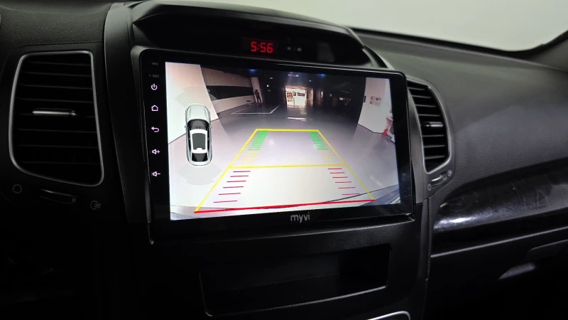 Kia Sorento 2.0 CRDI / 4х4 / АВТОМАТИК / СЕРВИЗНА ИСТОРИЯ !!!, снимка 12 - Автомобили и джипове - 53074943