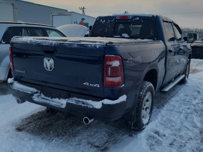 Dodge RAM 1500 * BIG HORN CREW CAB STD BED * CARFAX * Без инциден, снимка 3 - Автомобили и джипове - 53440184