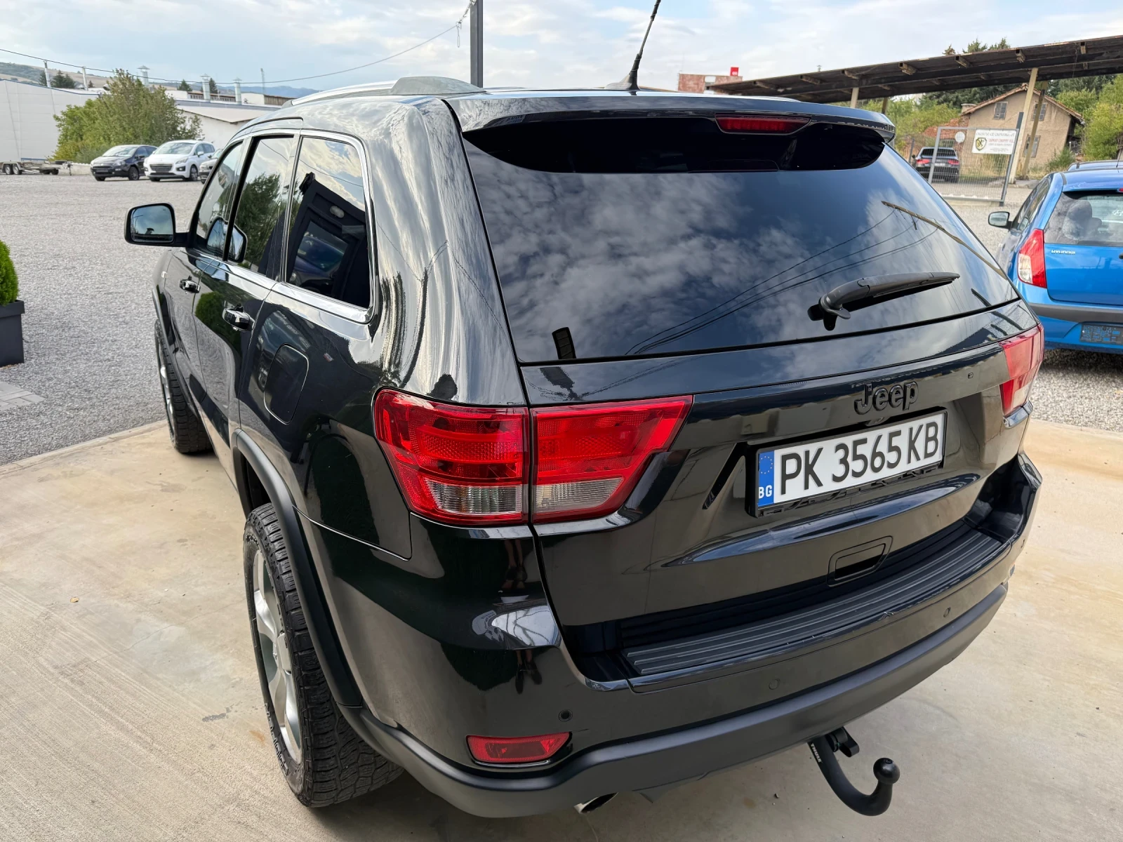 Jeep Grand cherokee 5.7 HEMI* OVERLAND* НАПЪЛНО ОБСЛУЖЕН* ТОП - изображение 2