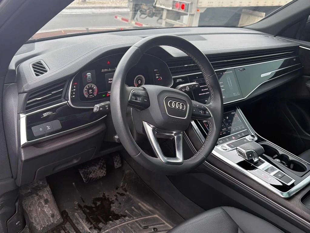 Audi Q8 2023 Progressiv * CARFAX * БЕЗ ПЪРВОНАЧАЛНА ВНОСКА - изображение 7