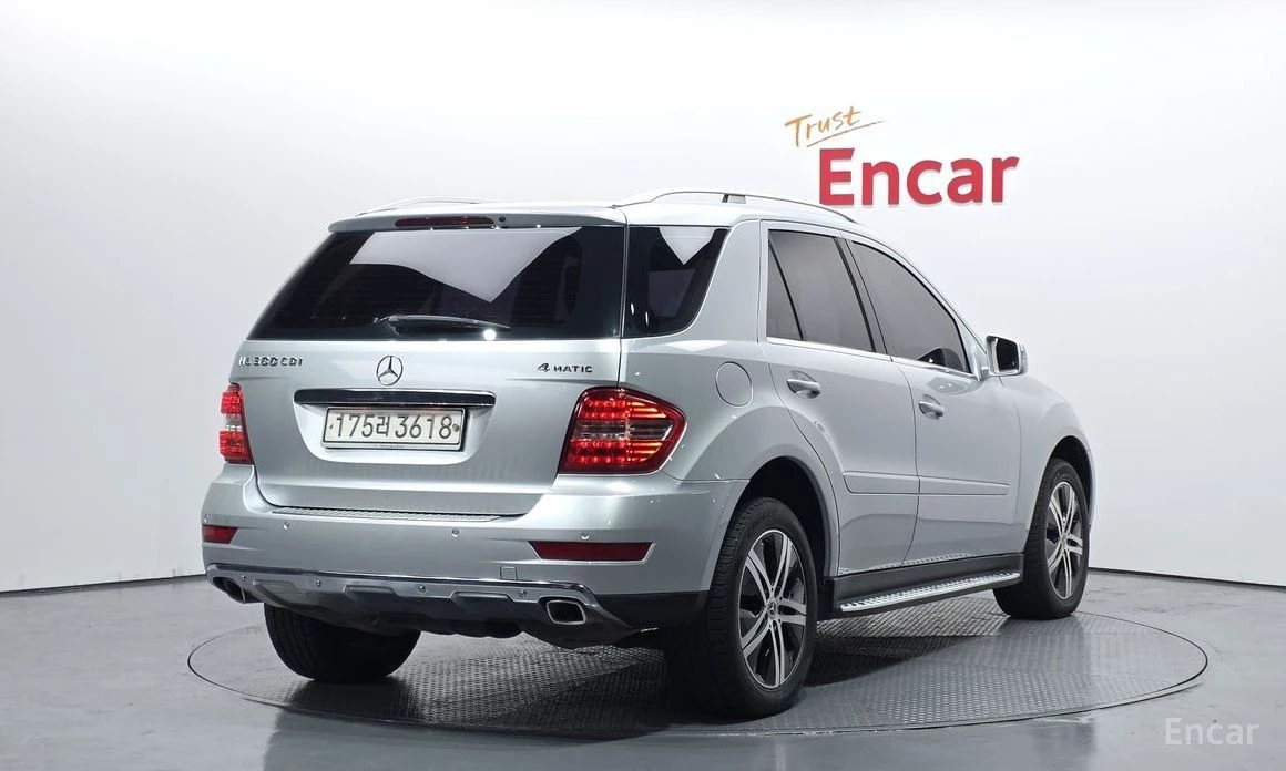 Mercedes-Benz ML 300  - изображение 2