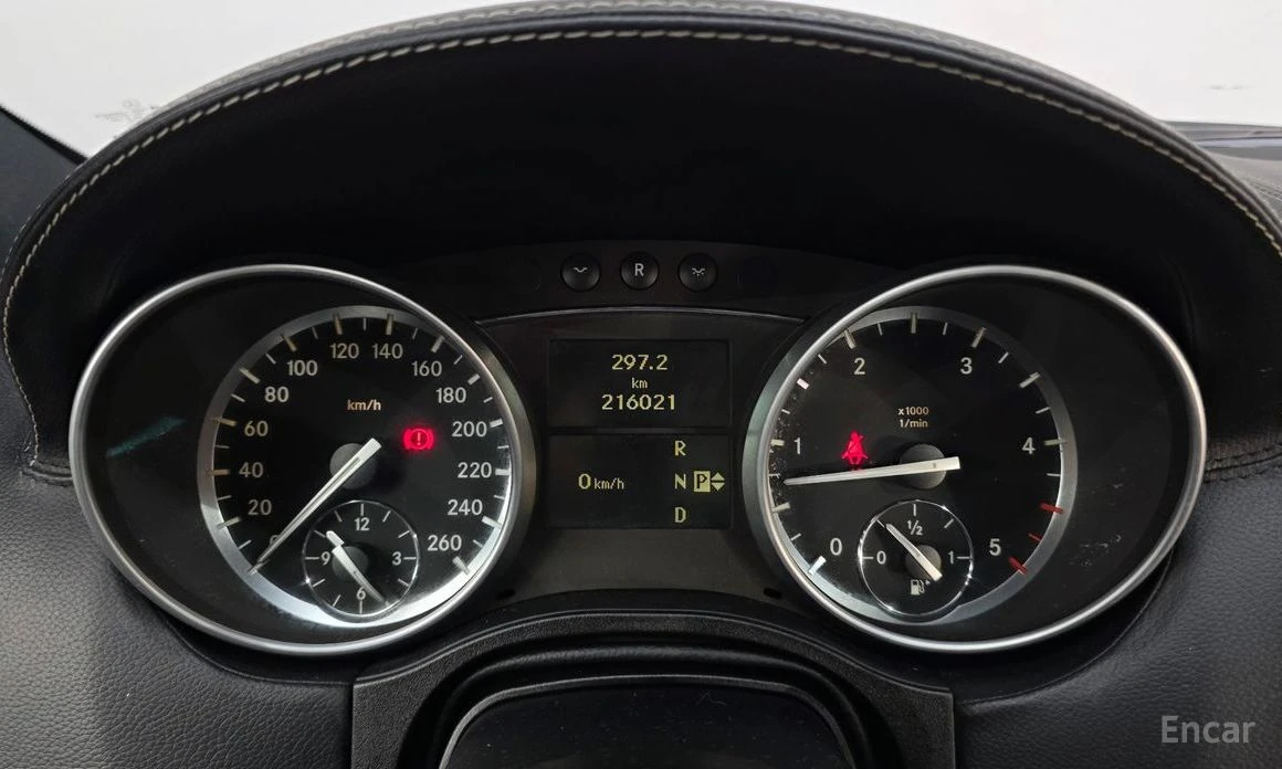 Mercedes-Benz ML 300  - изображение 8