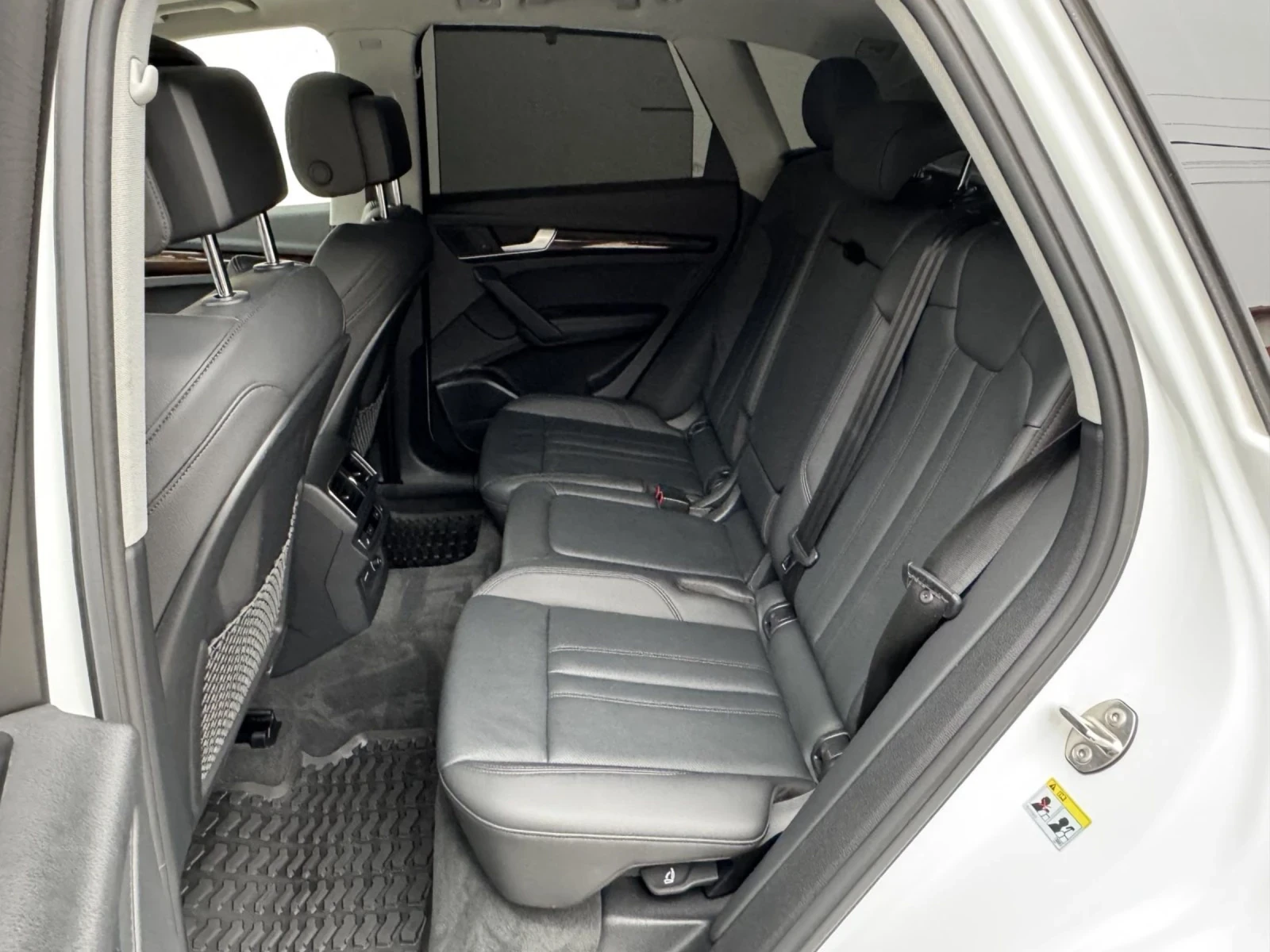 Audi Q5 2.0 TFSI / Prestige / Full Екстри, снимка 8 - Автомобили и джипове - 53748573