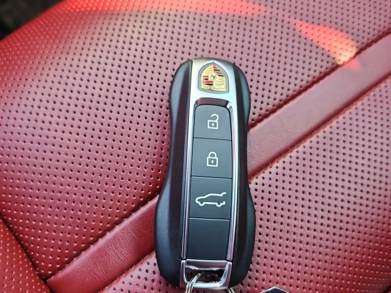 Porsche Cayenne  GTS| DISTRONIC| 360| ���������| CARFAX  | Mobile.bg � ����������� 17