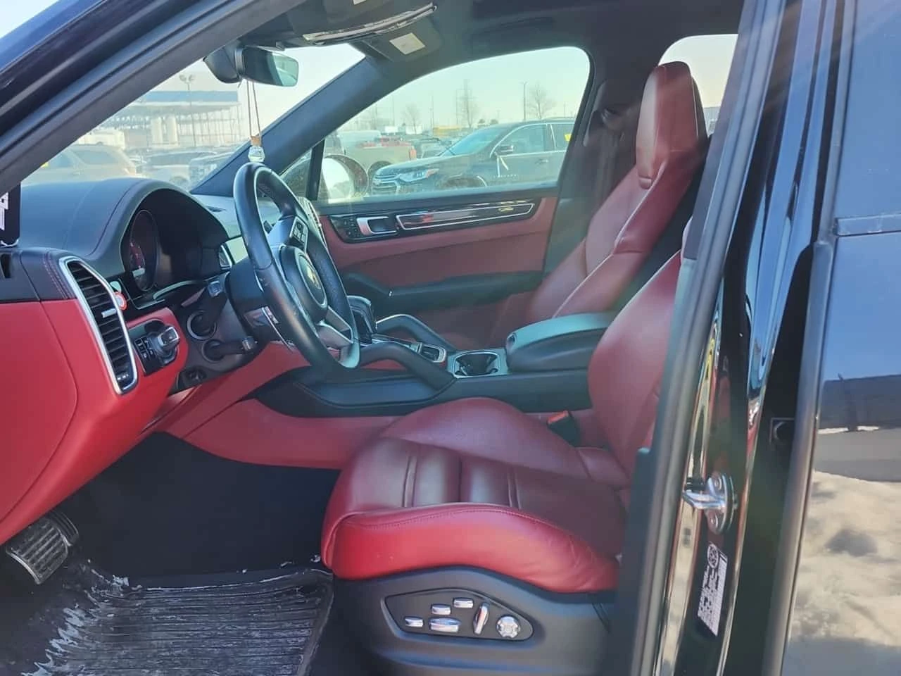 Porsche Cayenne  GTS| DISTRONIC| 360| ���������| CARFAX  | Mobile.bg � ����������� 7