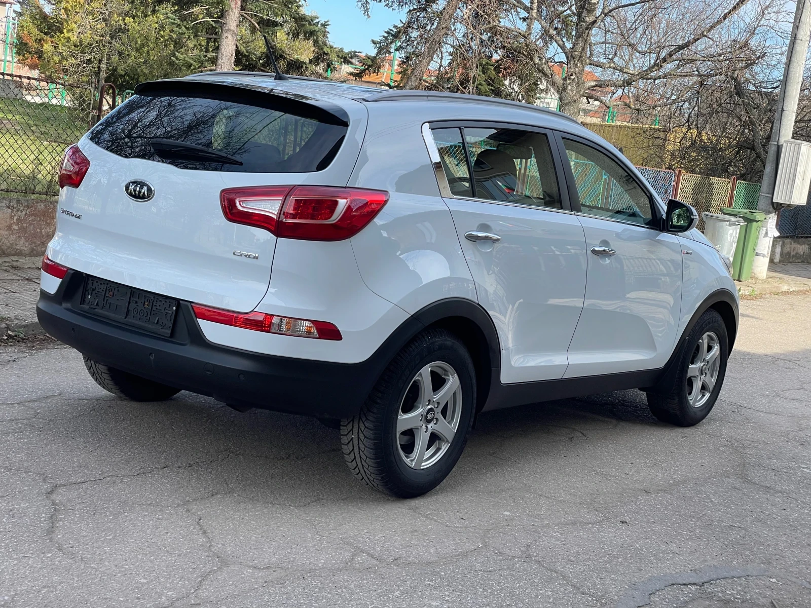 Kia Sportage 2.0crdi* 4x4* automat, снимка 4 - Автомобили и джипове - 54466422