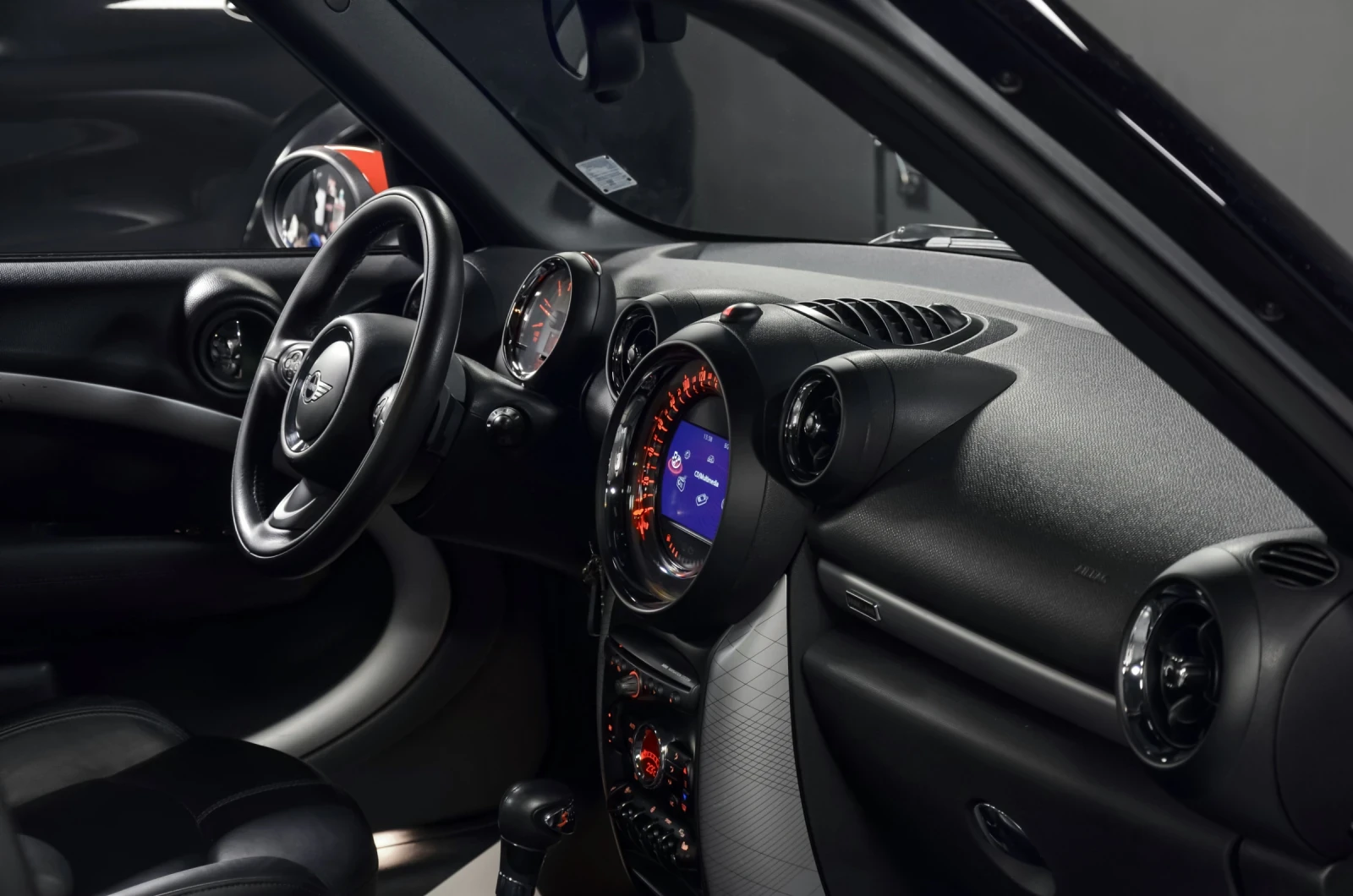 Mini Countryman SD all4 Park Lane, снимка 10 - Автомобили и джипове - 54585659