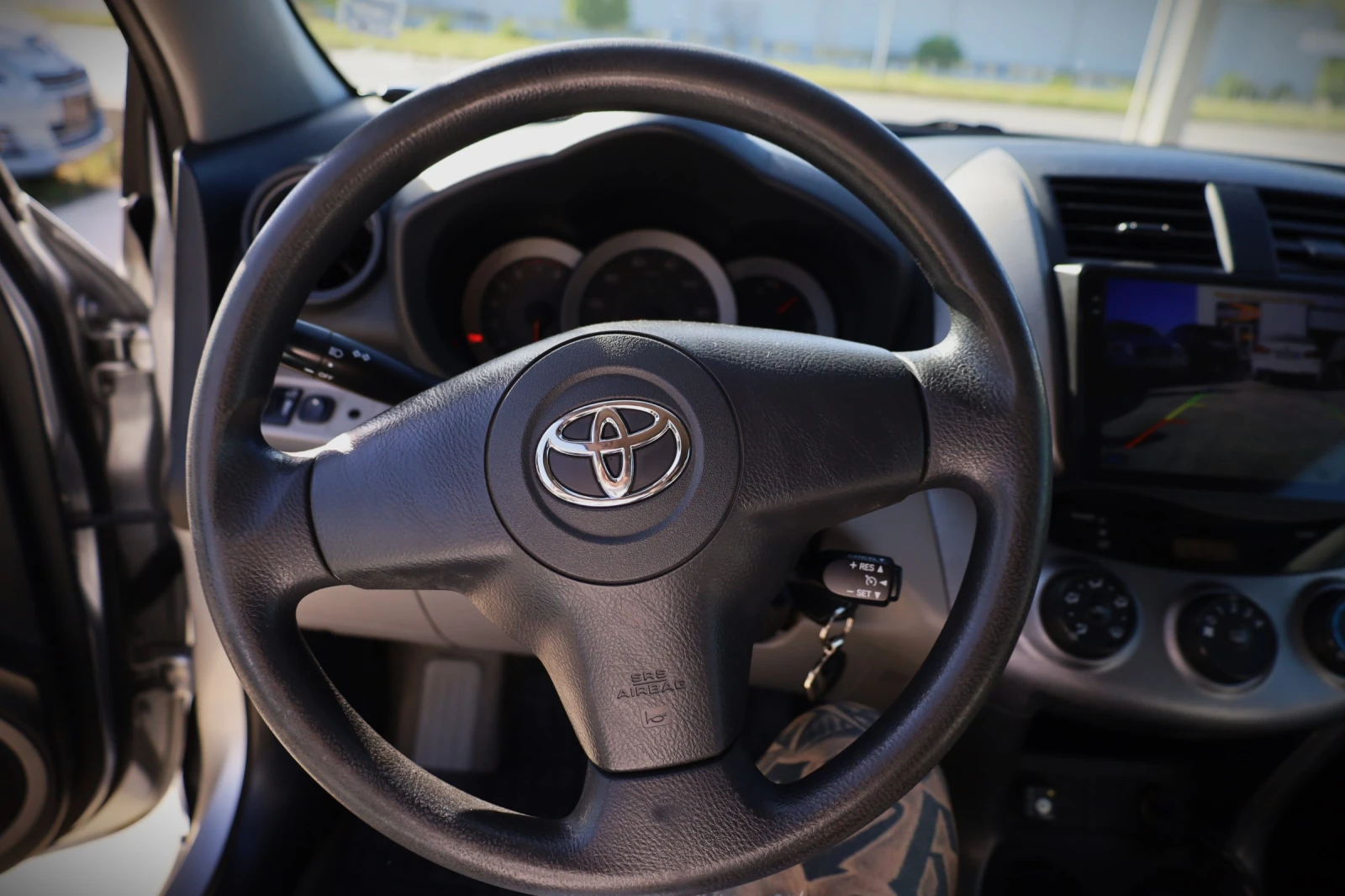Toyota Rav4 2.4 БЕНЗИН/ГАЗ, снимка 8 - Автомобили и джипове - 54718840