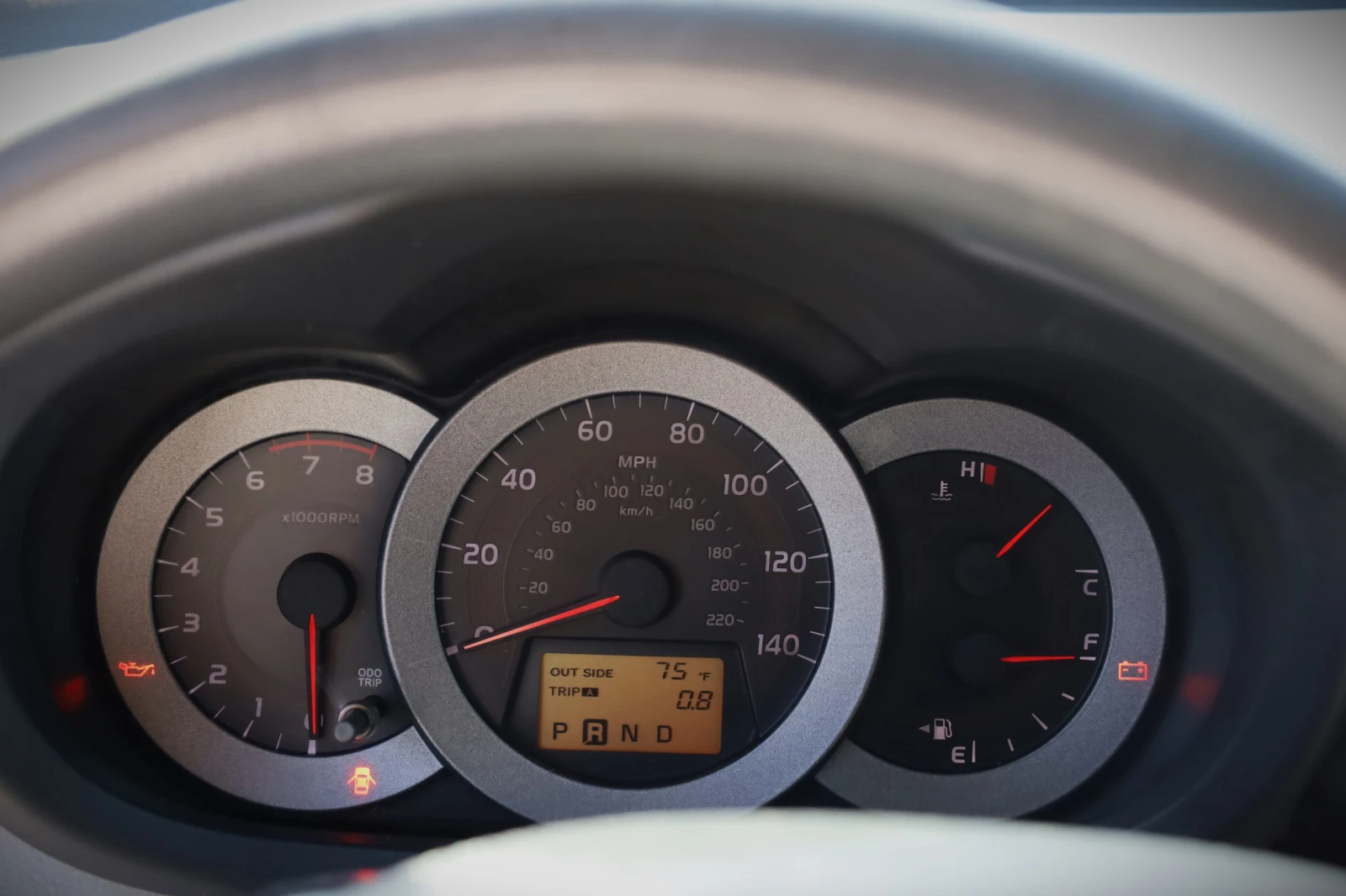 Toyota Rav4 2.4 БЕНЗИН/ГАЗ, снимка 10 - Автомобили и джипове - 54718840