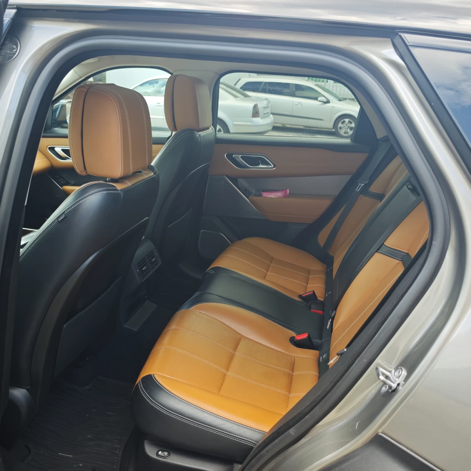 Land Rover Range Rover Velar D300HSE, снимка 9 - Автомобили и джипове - 55393547