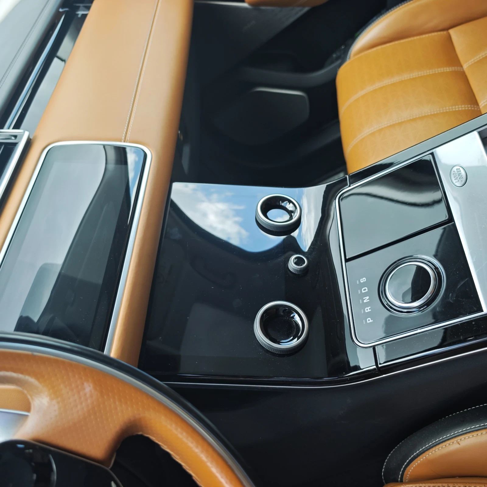 Land Rover Range Rover Velar D300HSE, снимка 8 - Автомобили и джипове - 55393547