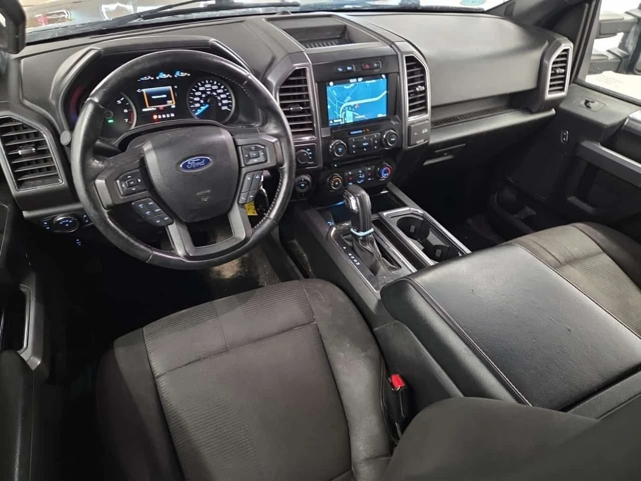 Ford F150 XLT CREW CAB STANDART BED * CARFAX , снимка 9 - Автомобили и джипове - 55416560