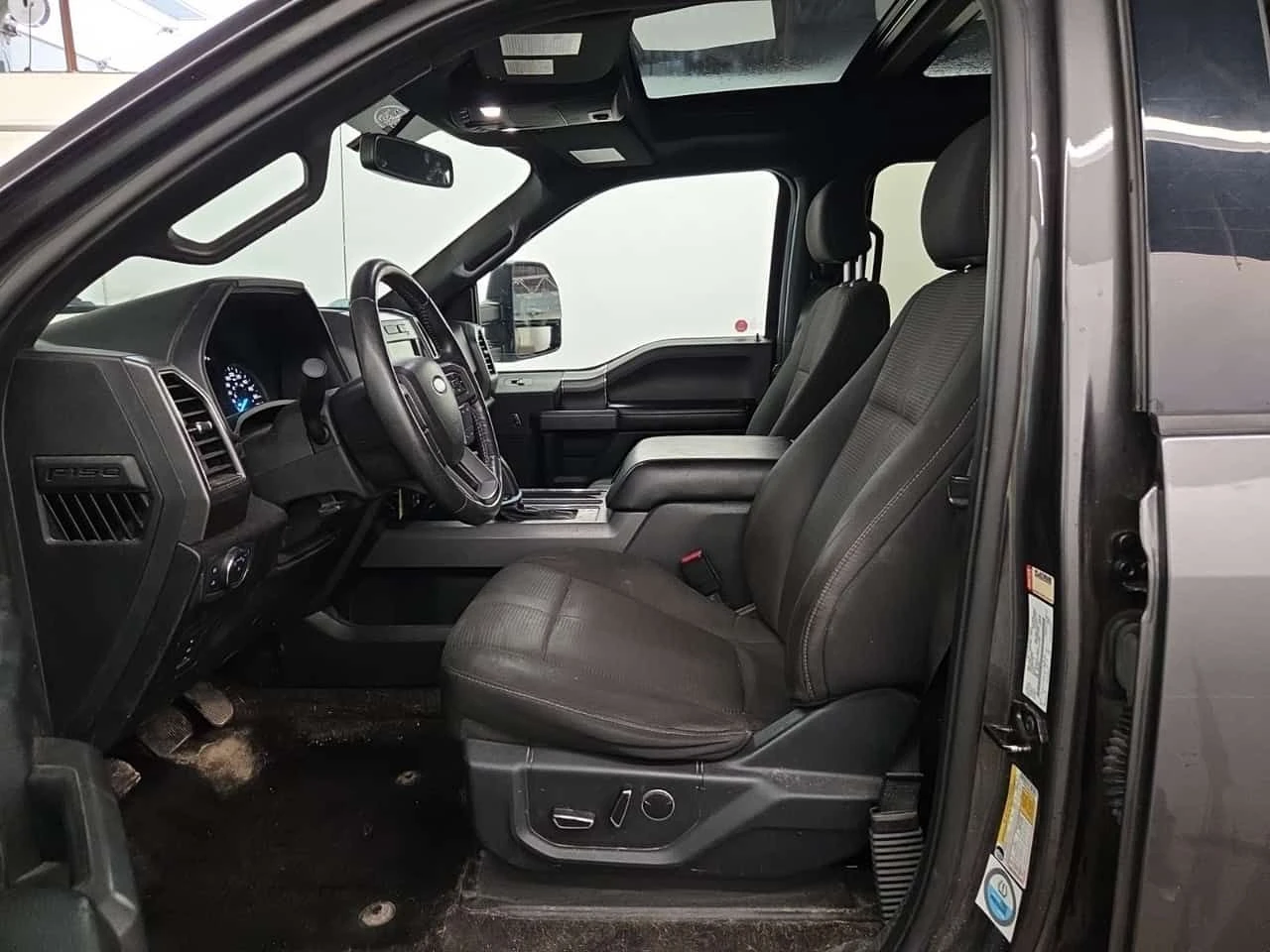Ford F150 XLT CREW CAB STANDART BED * CARFAX , снимка 8 - Автомобили и джипове - 55416560