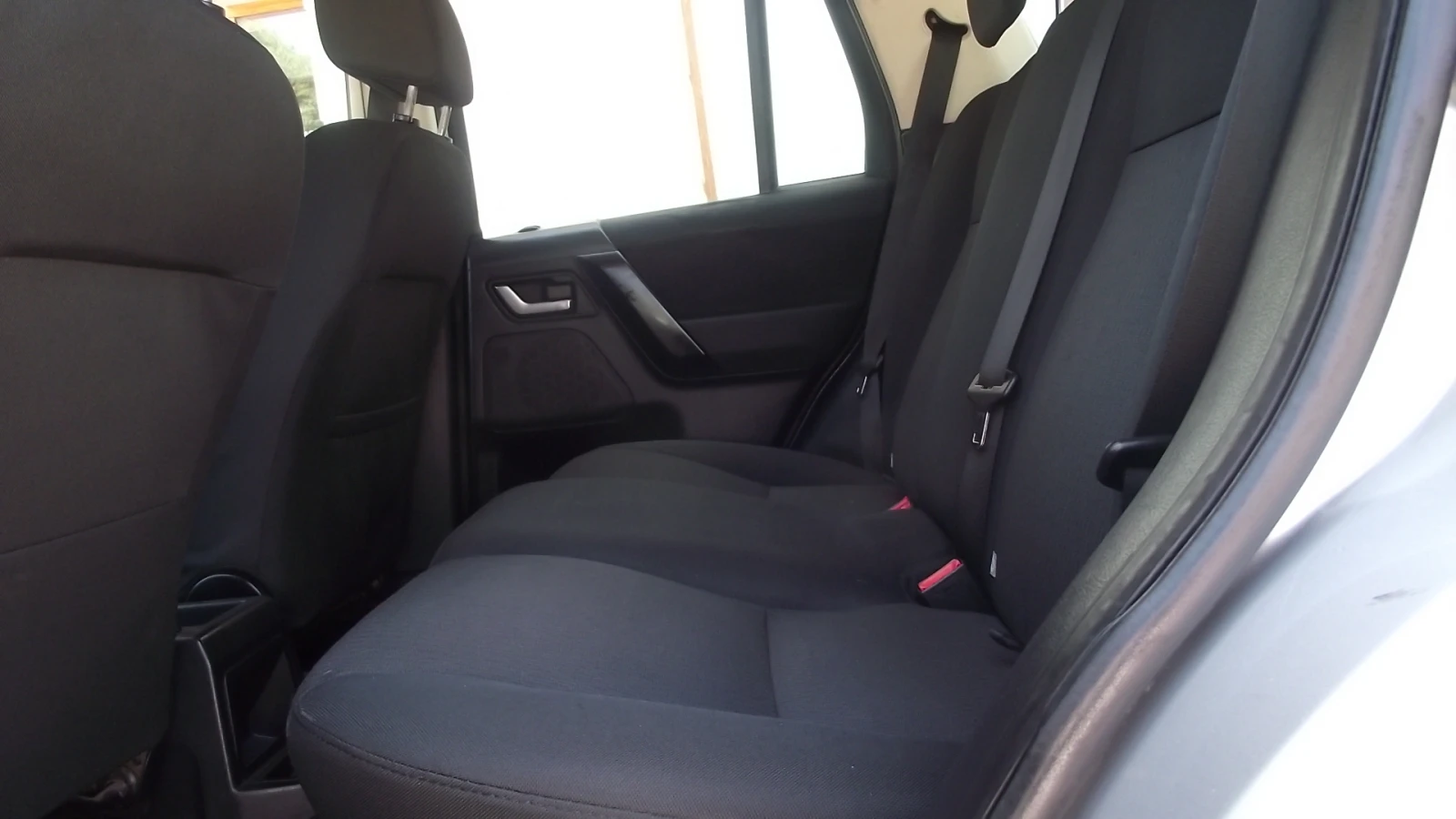 Land Rover Freelander 2.2.d.150.k.c.4x4.6.speed., снимка 15 - Автомобили и джипове - 55500533