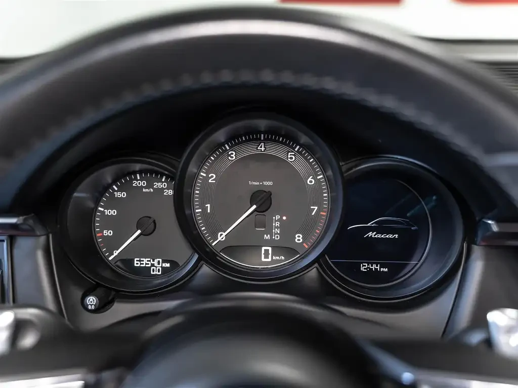Porsche Macan Sport Chrono| Distronic| 360, снимка 13 - Автомобили и джипове - 55618459